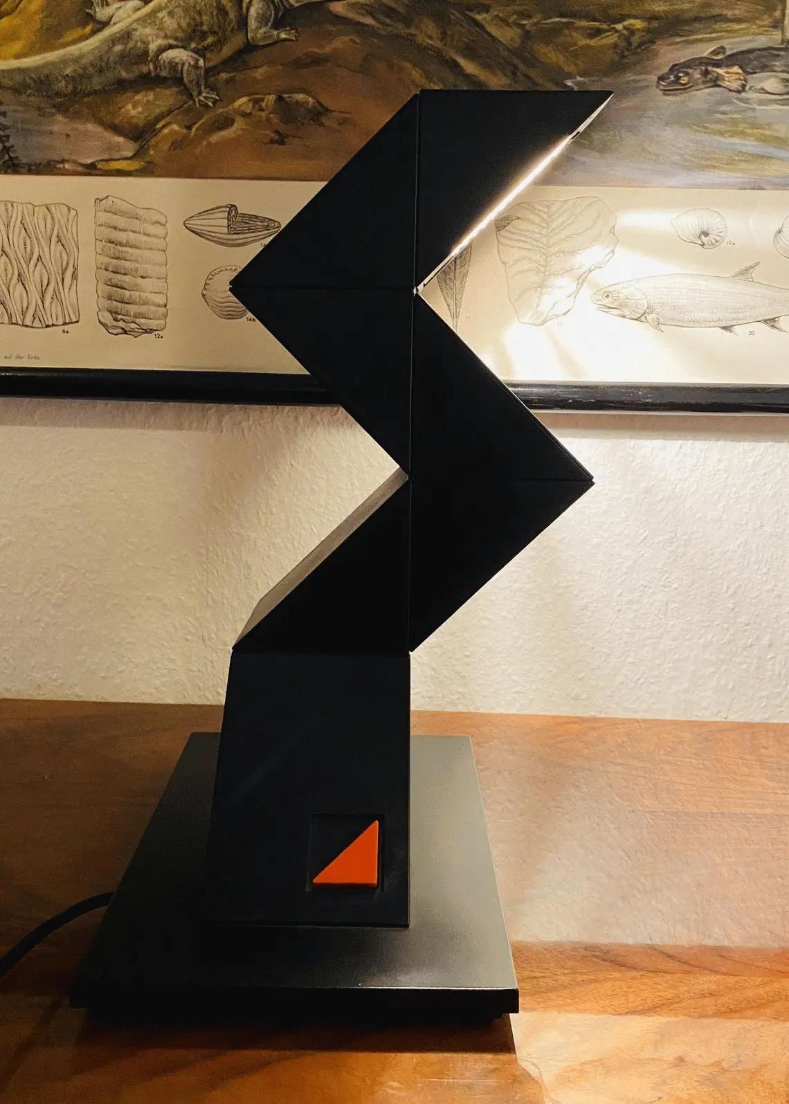 OPTELMA Zick Zack Lampe | Shui lD Dennis Chan | 1980er Jahre Design