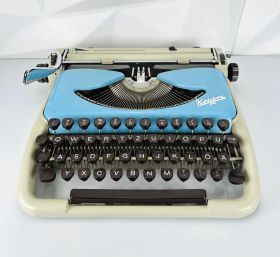 Kolibri Schreibmaschine | Hellblau & Creme | Vintage Reiseschreibmaschine aus der DDR